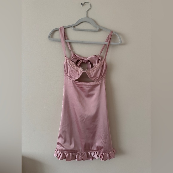 Peppermayo pink satin mini dress - Picture 3 of 5